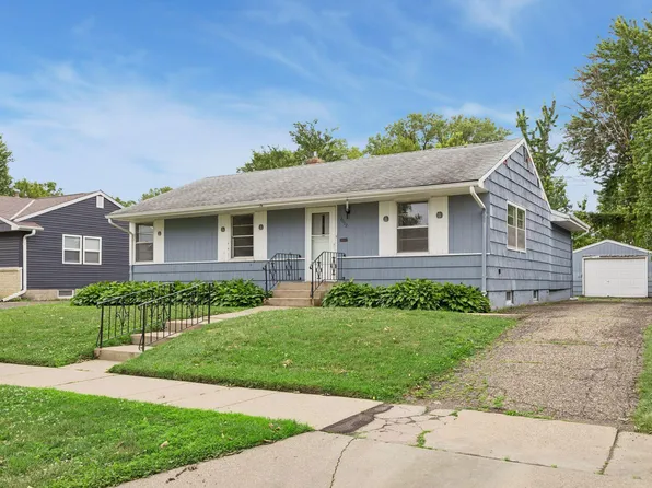 2002 Worcester Ave, Saint Paul, MN 55116