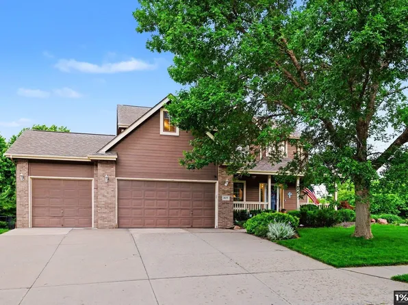 1670 N 174th St, Omaha, NE 68118