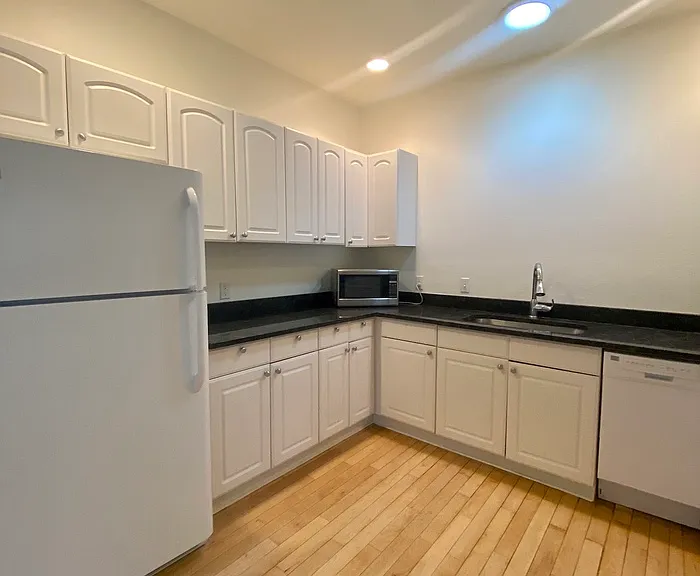 503 E University Blvd #4 — Photo 14