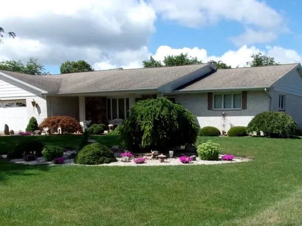 4454 E Park Dr, Bay City, MI 48706