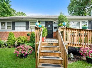 1931 Miller Pl, Merrick, NY 11566