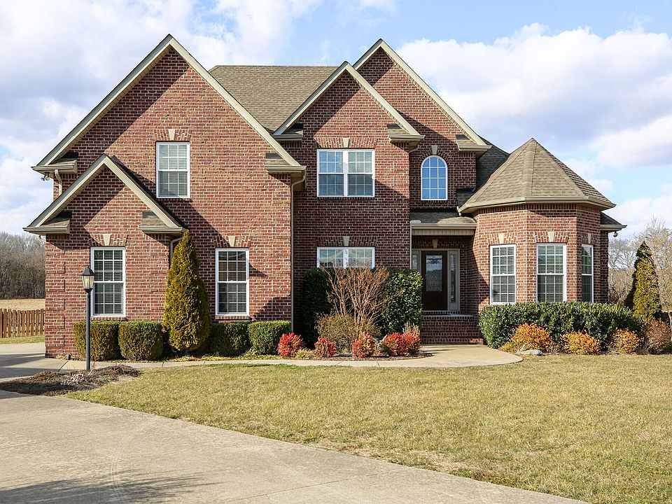 1st image of 214 Berntson Ct