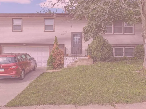 621 & 623 Westgate St, Iowa City, IA 52246