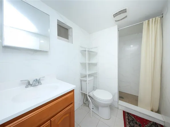 1152 64th Street image 17 of 32