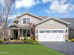 12 Cauthen Court, Manalapan, NJ 07726