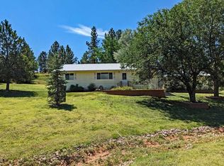 1525 Badger Clark Rd, Hot Springs, SD 57747