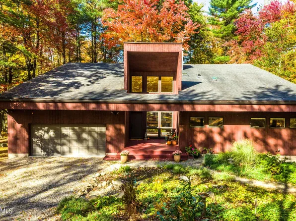 8711 Miller Hill Road, Averill Park, NY 12018