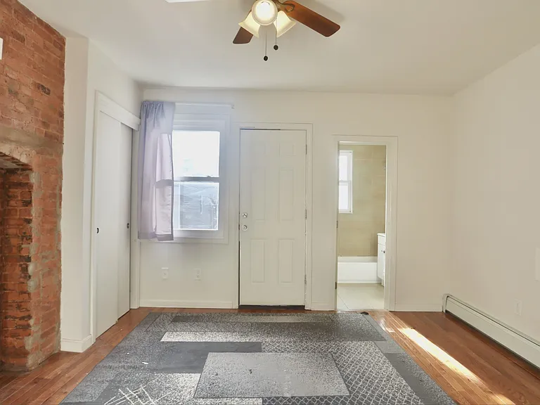 79 Beacon Ave #3 — Photo 6
