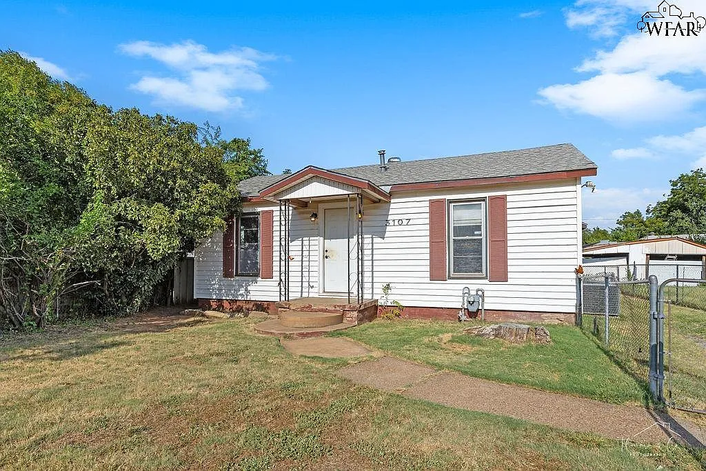 2 bed, 1.0 bath, 796 sqft, $850 — Photo 4