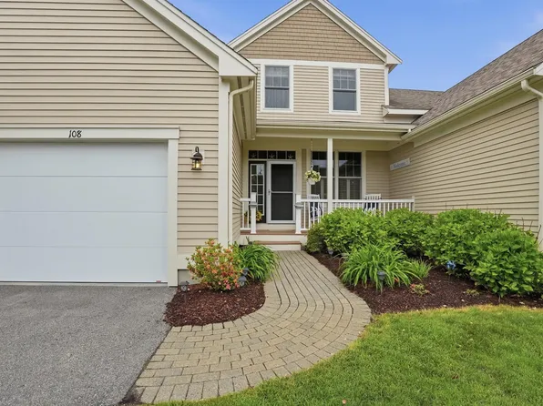 108 Grey Hawk Drive UNIT 108, Mashpee, MA 02649