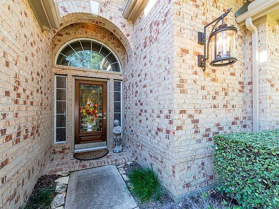 2nd image of 24914 Almond Orchard Ln