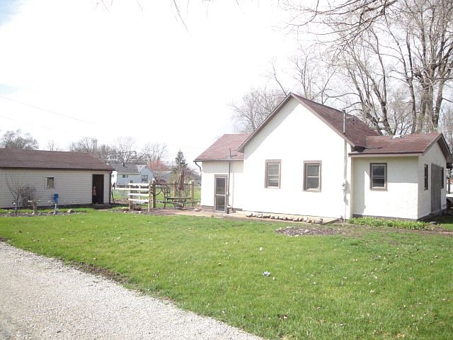 1st image of 723 N 5th St