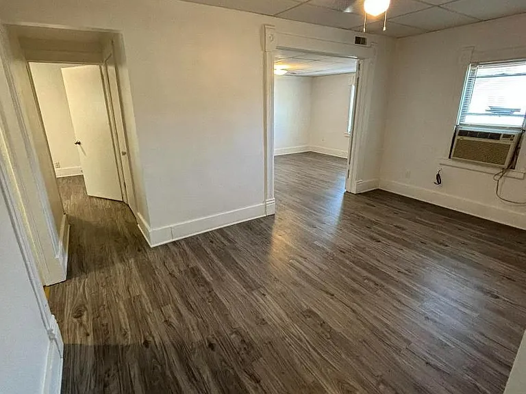 Unit Photo