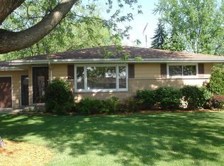 11114 Sunset Ln, Huntley, IL 60142