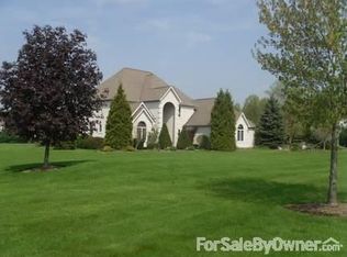 5390 Arrowhead Dr, Wadsworth, OH 44281