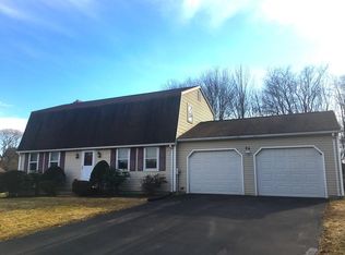 94 Edgewood Rd, West Springfield, MA 01089