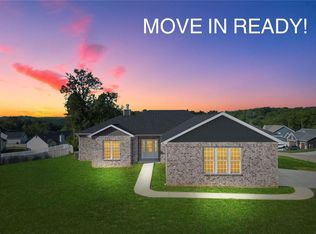 500 Hickory Knoll Dr, Troy, MO 63379