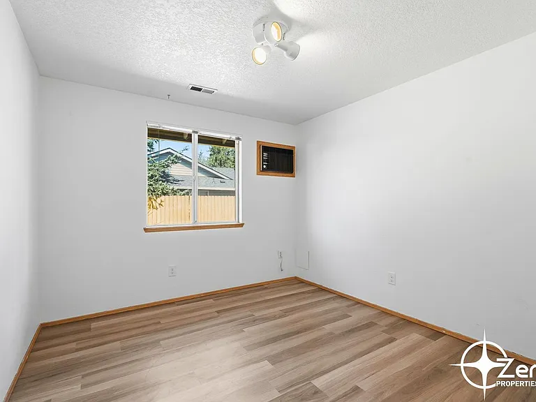 17403 NE 3rd St — Photo 18