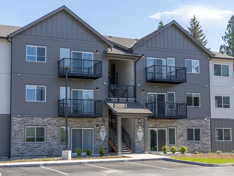 The Vicara Apartments & Townhomes — Photo 6