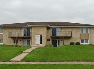 900 W Meadows Dr #3, Freeport, IL 61032
