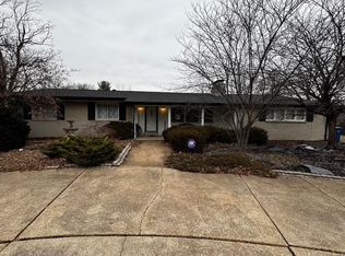 14965 Clayton Rd, Chesterfield, MO 63017