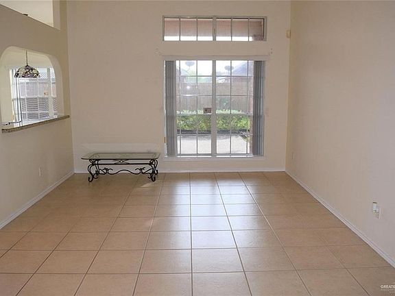 3rd image of 4517 Jasmine Cir