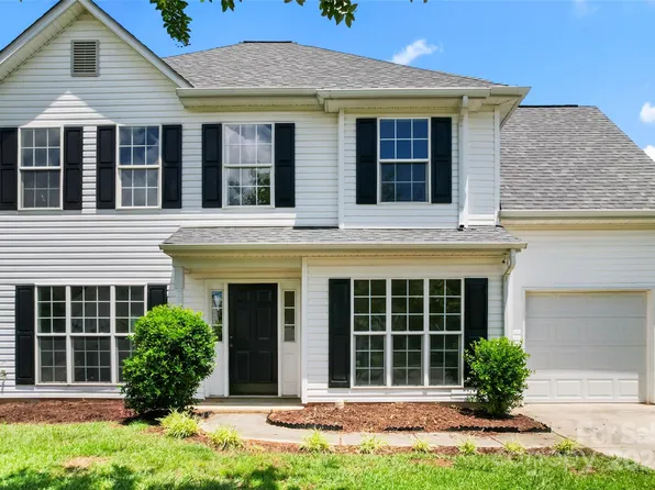 10933 Kempsford Dr, Charlotte, NC 28262