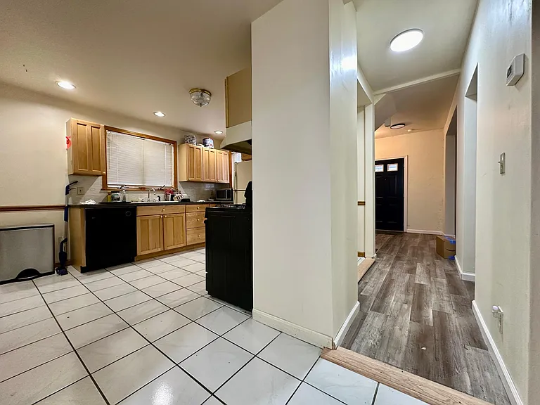 442 Lebanon St #1 — Photo 3