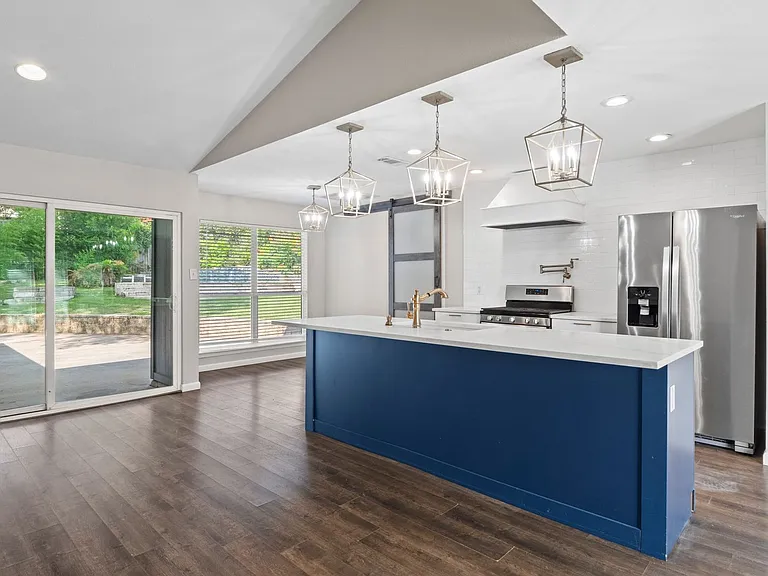 2505 Wilke Dr — Photo 5