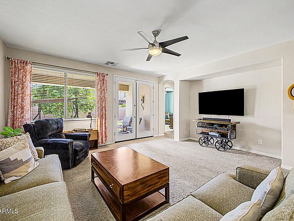 4th image of 2725 E NARROWLEAF Drive