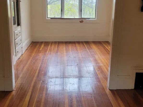 23 Desmond Rd Floor 2, Malden, MA 02148