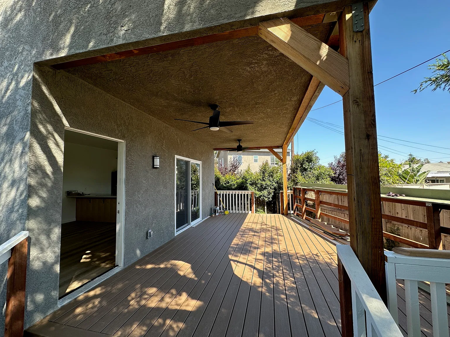 4 bed, 1200 sqft, $5,750 — Photo 2
