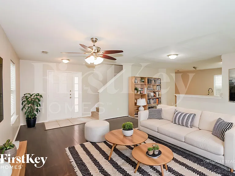 7311 Rising Brook Dr — Photo 4