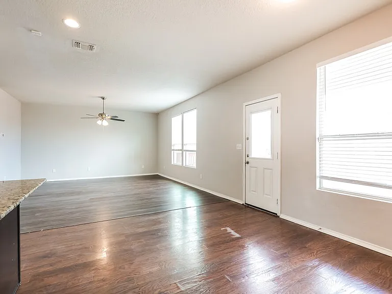9431 Hanover Sky — Photo 7