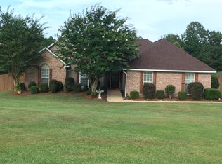 118 Grandview Dr, Florence, MS 39073