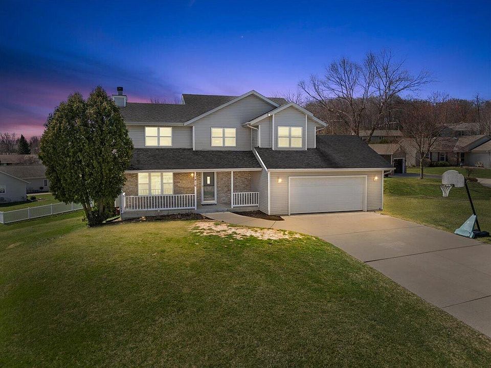1st image of 1416 Villa Park COURT