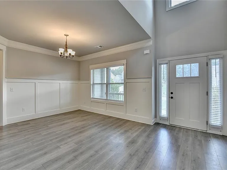235 Bella Dr — Photo 20