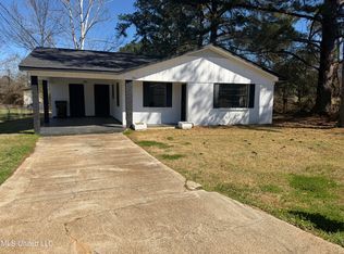 106 Lillie Dr, Canton, MS 39046