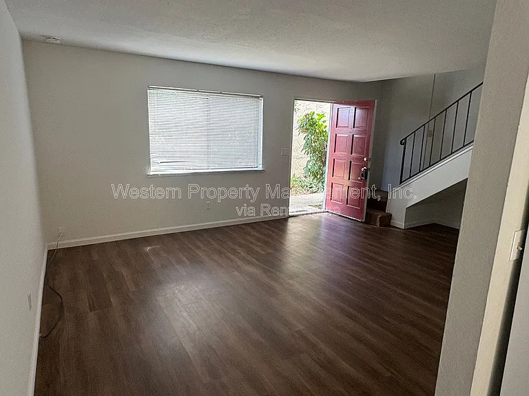 1385 7th Ave #28 — Photo 1