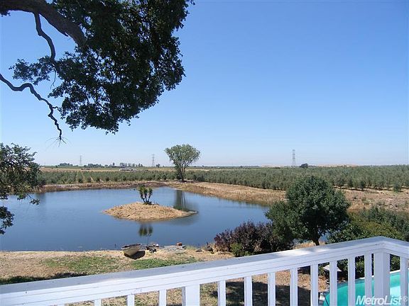 2nd image of 19300 E Kettleman Ln