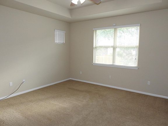 3rd image of 2441 Merton Dr