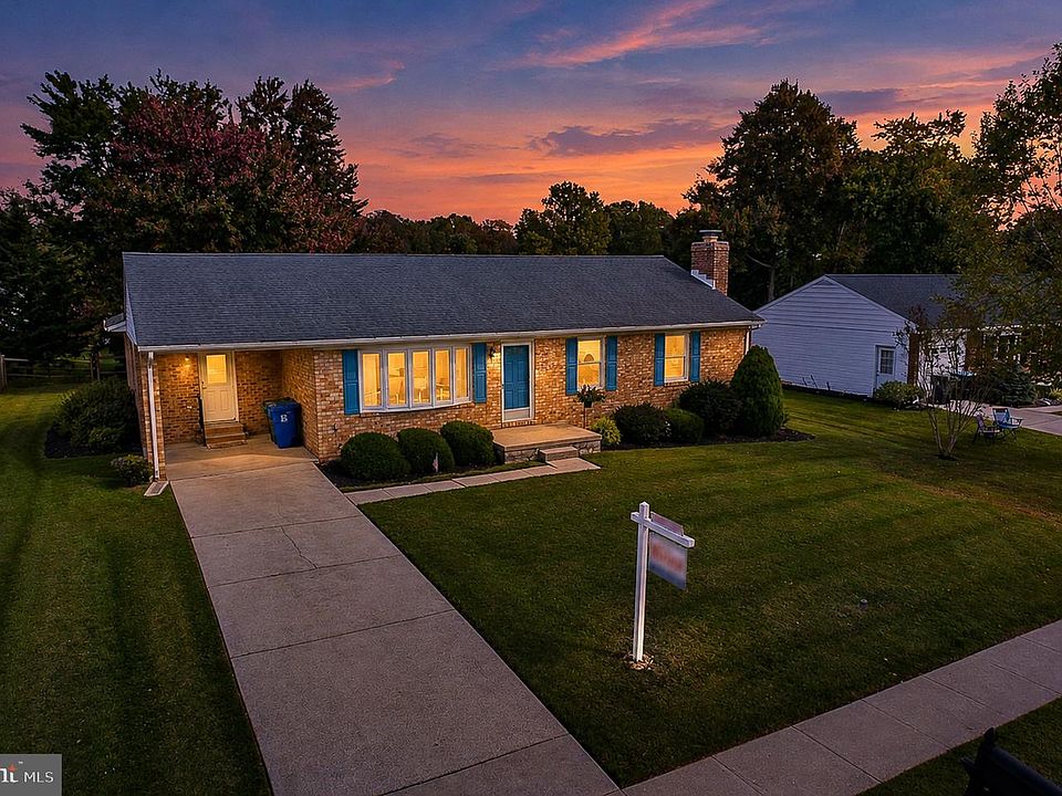 1st image of 607 Winslow Dr