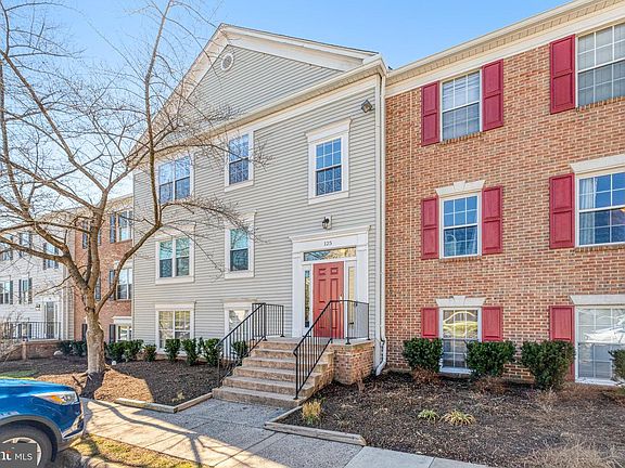 2nd image of 125 Fort Evans Rd SE APT D