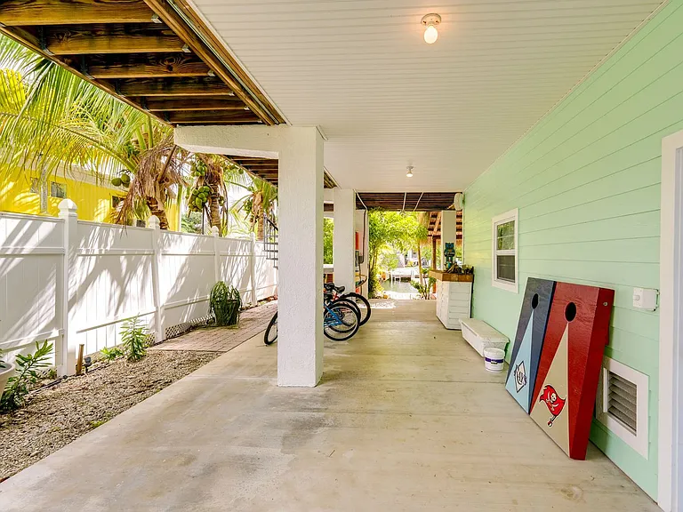 31 Palm Dr #1-ID1546457P — Photo 12