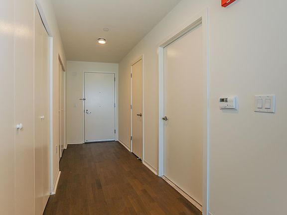 4th image of 2010 Hudson St #1023