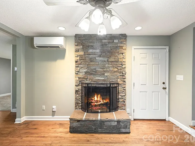 1751 Robert Martin Rd — Photo 26