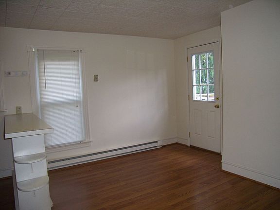 2nd image of 11697 Anthony Hwy #4