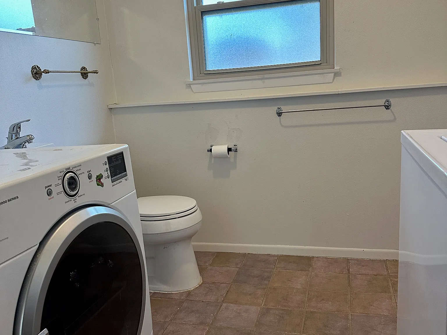 2 bed, 1.5 bath, 1272 sqft, $2,200 — Photo 4