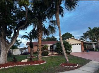 10411 Leaning Oak Dr, Port Richey, FL 34668