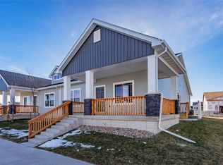 9733 Regatta Ln, Johnston, IA 50131